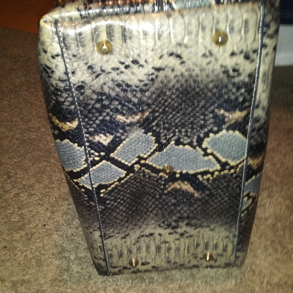 Purse - Picture 4 of 5